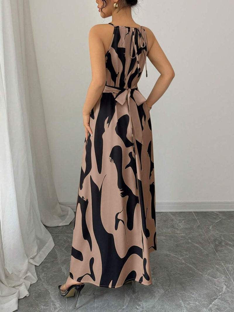 Vestido Elenzga Assimétrico com Decote Halter
