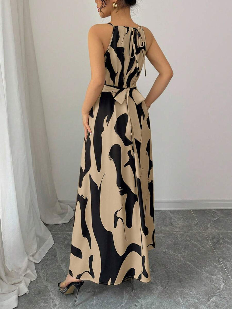 Vestido Elenzga Assimétrico com Decote Halter